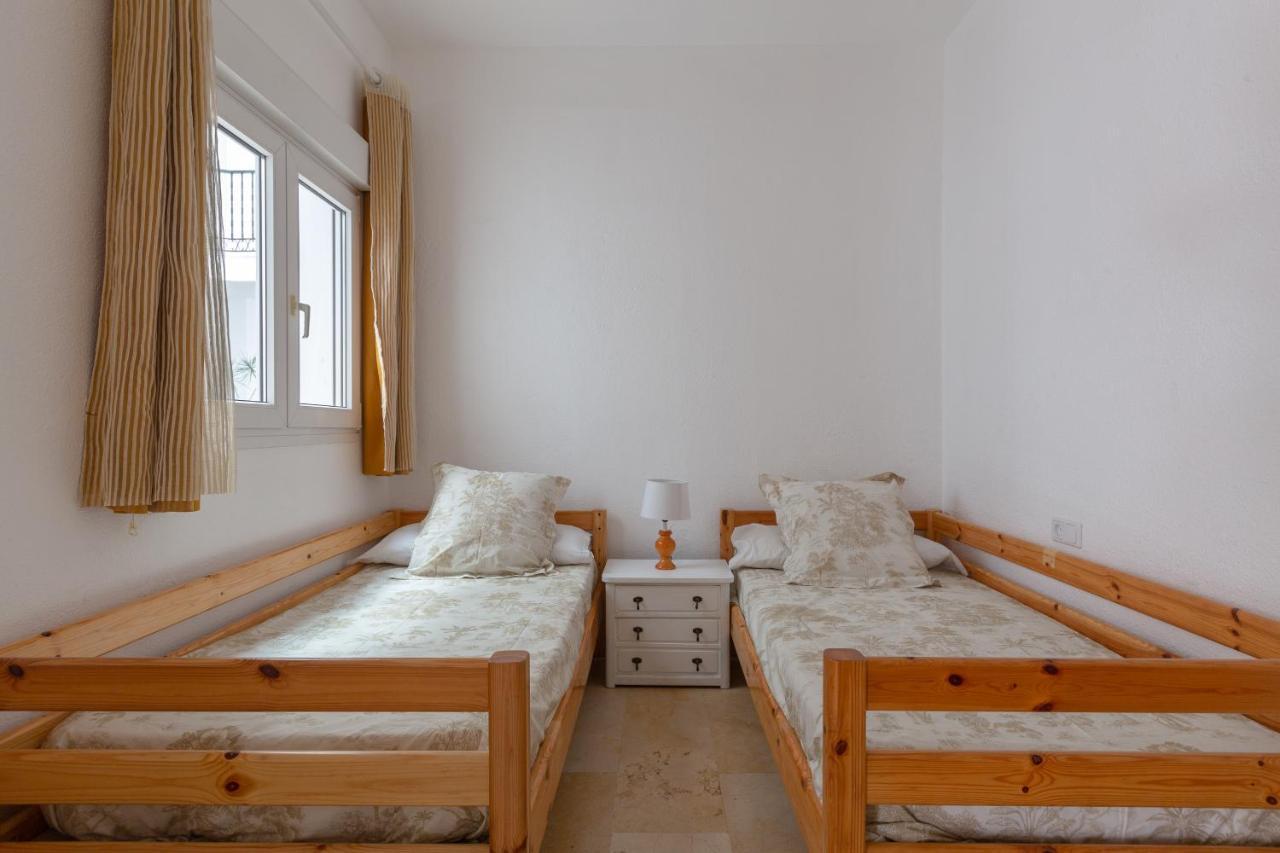 Apartament With Two Bedrooms And A Patio